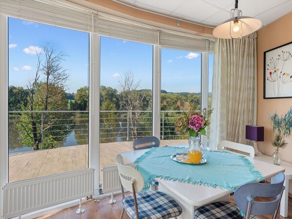 Dining - U Rybníka by Interhome (Stříbrná Skalice)