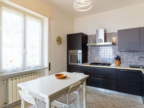 Fridge, microwave, oven, high chair - Seaview by Interhome (Alassio)