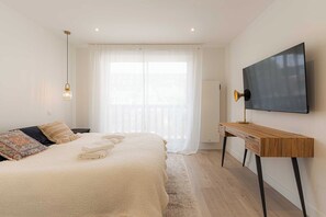 2 bedrooms, desk, iron/ironing board, Internet - Magnificent apartment - 2BR- 6P - Garden - Deauville (Deauville)