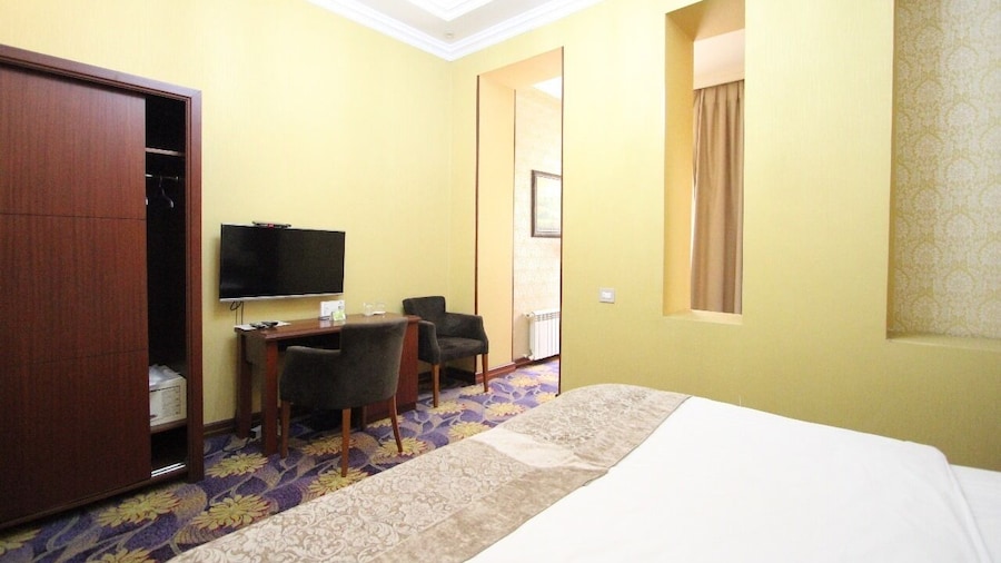 Clover İNN Baku