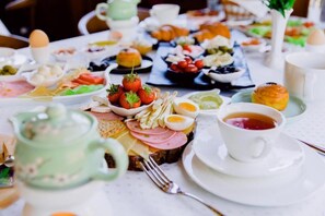 Dagelijks ontbijtbuffet inbegrepen