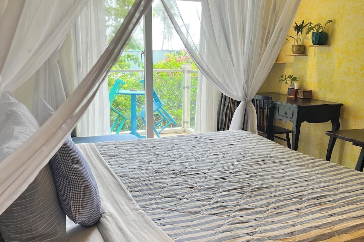 Doppelzimmer, Balkon, Poolblick