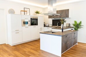 Imagen sin descripción, 4 de 28, botón