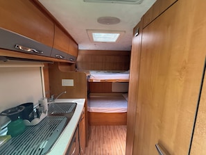 Private kitchen - Vintage Camper (Sorrento)