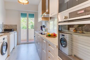 Fridge, microwave, oven, dishwasher