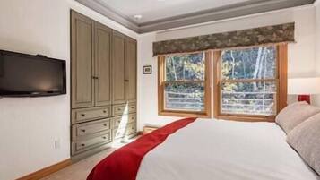 2 sovrum, strykjärn/strykbräda, internet och sängkläder