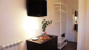 Deluxe Double Room, Garden View - Il Giardino di Laura Mondello (Mondello)