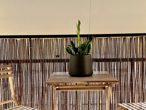 Terrace/patio - O&O GROUP -Classy Urban Haven Near Psyri (Athens)