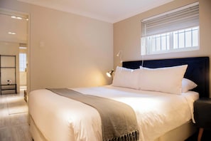 1 bedroom, bed sheets - w* | Charming 1BR in Prime Miraflores (Miraflores)