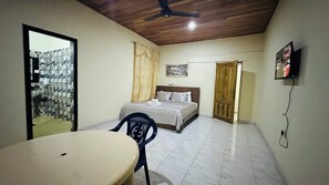 1 chambre, fer et planche à repasser, Wi-Fi, draps fournis