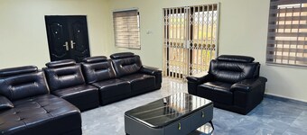 Lovely 1-bedroom apartment in Kumasi with Starlink