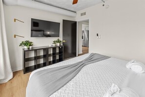 2 bedrooms, iron/ironing board, WiFi, bed sheets