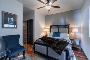 3 bedrooms, desk, iron/ironing board, WiFi