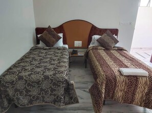 Quarto casal luxo | Wi-Fi de cortesia