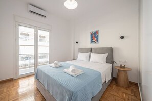 2 Schlafzimmer, Schreibtisch, Bügeleisen/Bügelbrett, WLAN