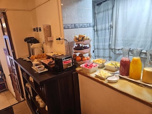 Desayuno continental incluido todos los días