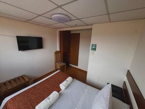 Habitación doble estándar, vista a la montaña | Wifi gratis