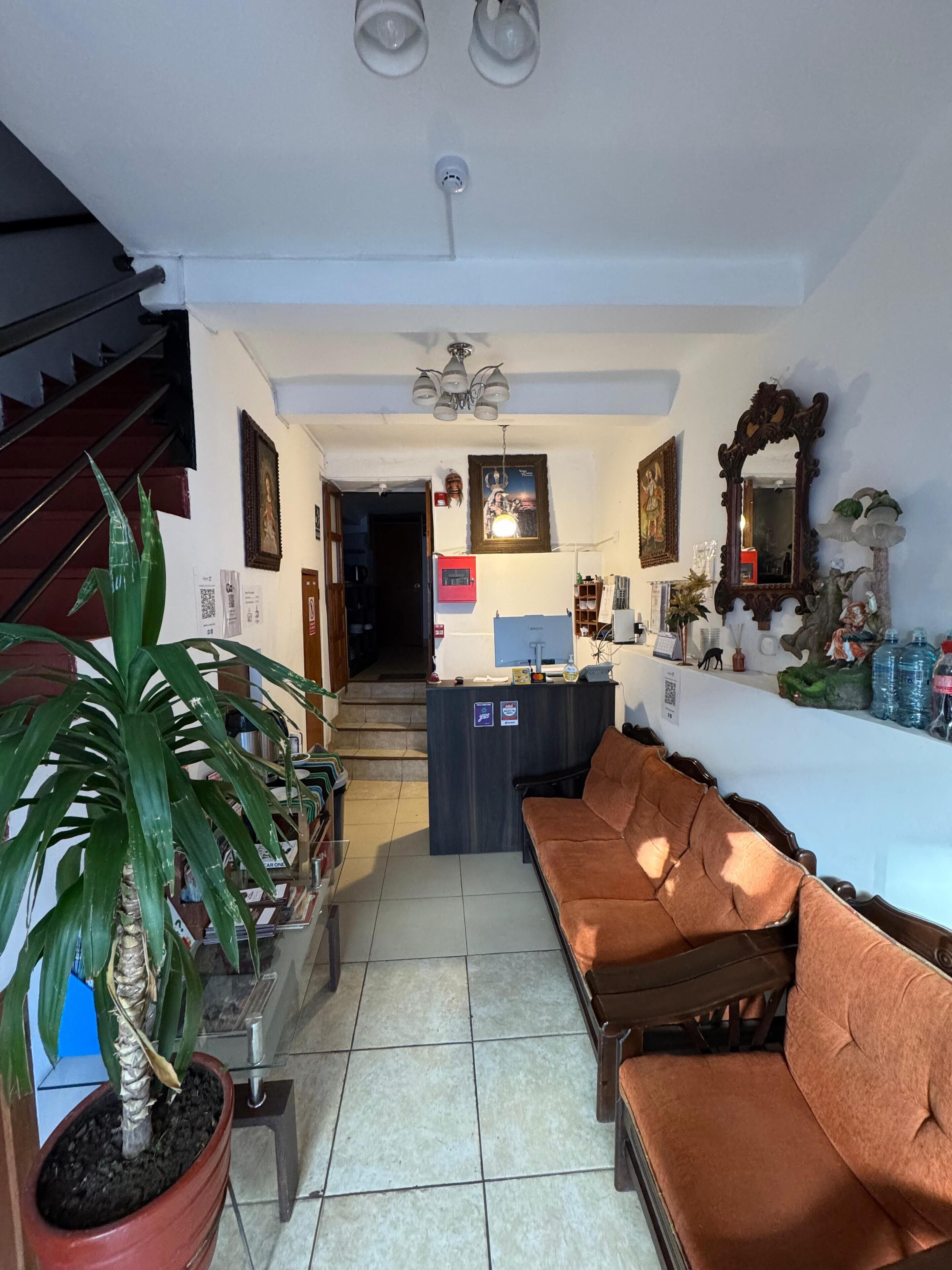 Televisión de 32 pulgadas con canales digitales 