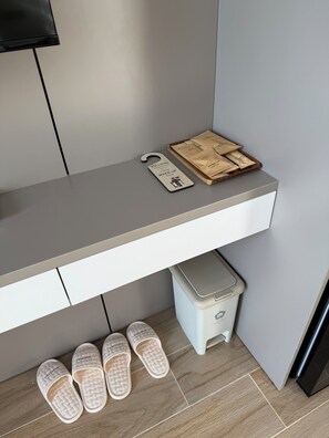 Luxury Studio, Balcony, City View | Desk, laptop workspace, free WiFi, bed sheets