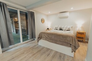 4 chambres, fer et planche à repasser, Wi-Fi gratuit, draps fournis