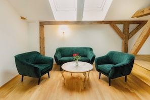 Junior Suite | In-room safe, blackout curtains, iron/ironing board, free WiFi