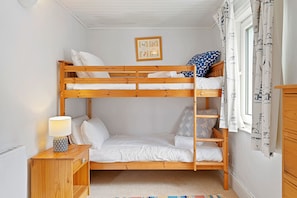 3 habitaciones, wifi gratis y ropa de cama