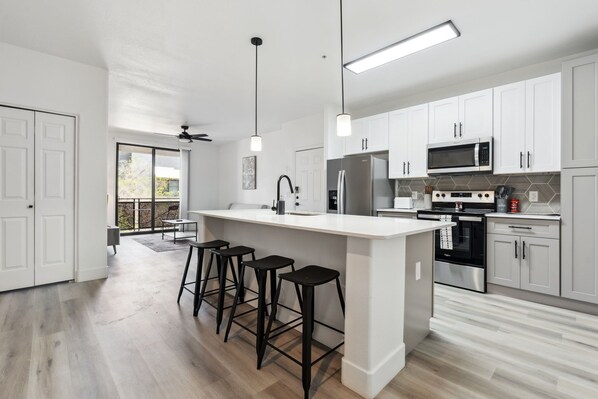 Fridge, microwave, oven, stovetop