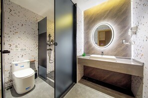 Dusche, Regendusche, Haartrockner
