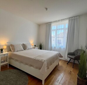 2 bedrooms, iron/ironing board, free WiFi, bed sheets - "Discover Comfort and Relaxation at Strandsegler Heiligenhafen!" (Heiligenhafen)