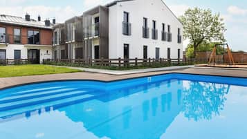 Apartment | Pool | Outdoor pool