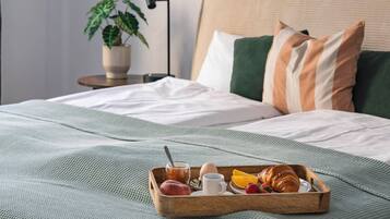 2 Schlafzimmer, Schreibtisch, Bügeleisen/Bügelbrett, Reisekinderbett