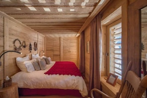 6 habitaciones, escritorio, tabla de planchar con plancha y wifi