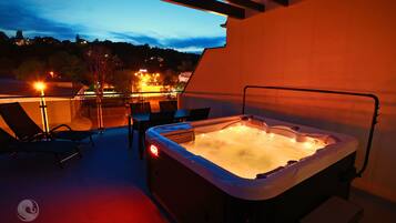 Luxury Apartment, Hot Tub, Mountain View | Terrace/patio