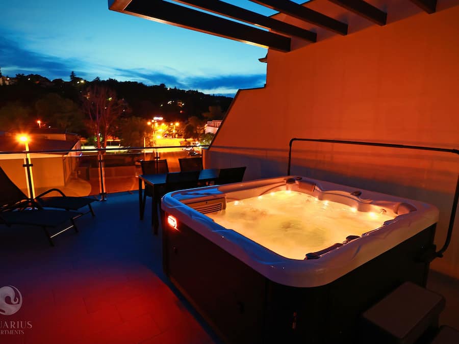 Luxury-Apartment, Whirlpool, Bergblick | Terrasse/Patio