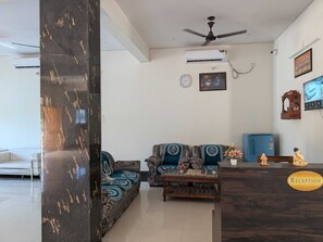 House | Reception