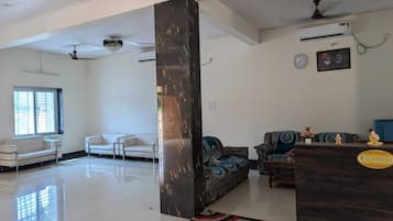 House | Reception