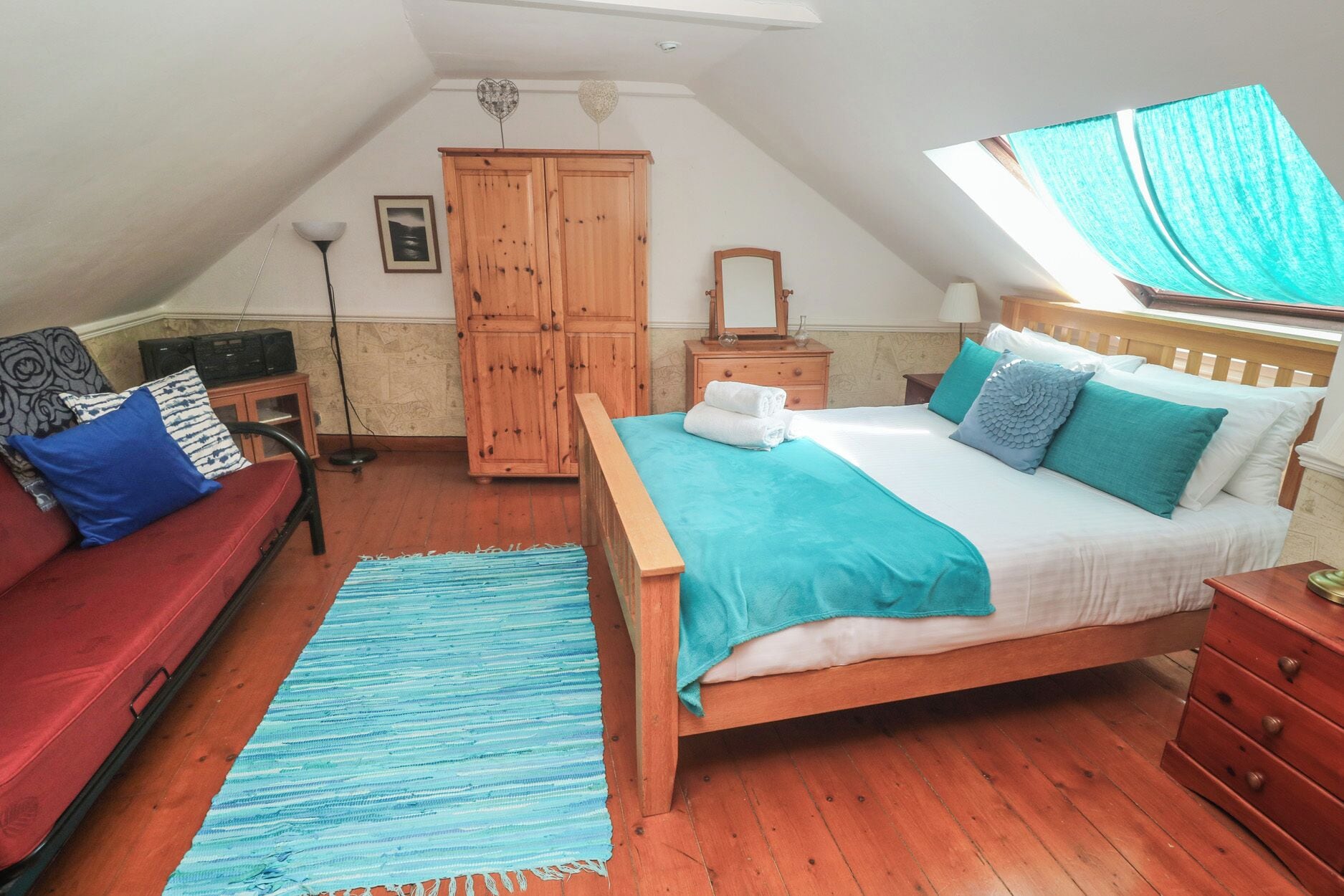 Chaumière | 3 chambres, décor unique, ameublement unique