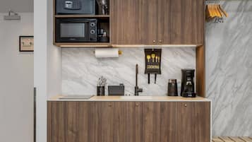 Double Studio | Private kitchen | Fridge, microwave, stovetop, dishwasher