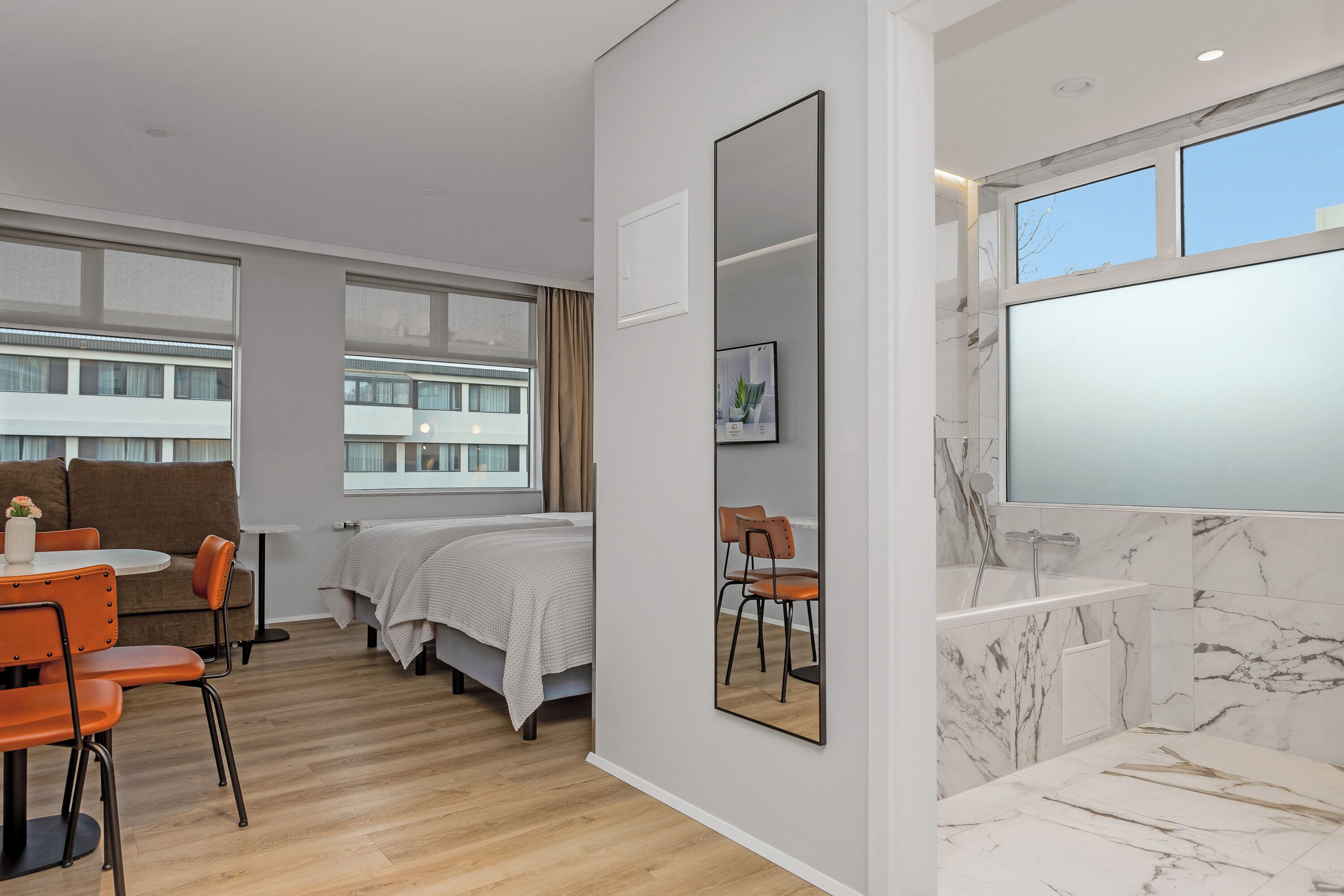 Studio, Multiple Beds, Kitchen (Separate Bath)