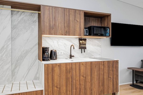 In-room safe, laptop workspace, blackout curtains, soundproofing