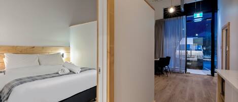 2 bedrooms, WiFi, bed sheets