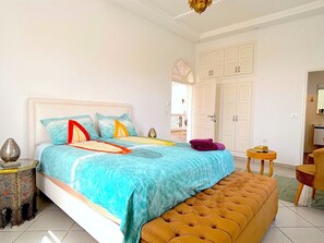 5 chambres, bureau, fer et planche à repasser, Wi-Fi gratuit