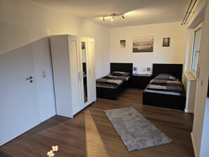 2 bedrooms, WiFi, bed sheets