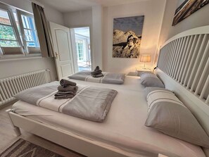 2 habitaciones, cuna de viaje, wifi y ropa de cama