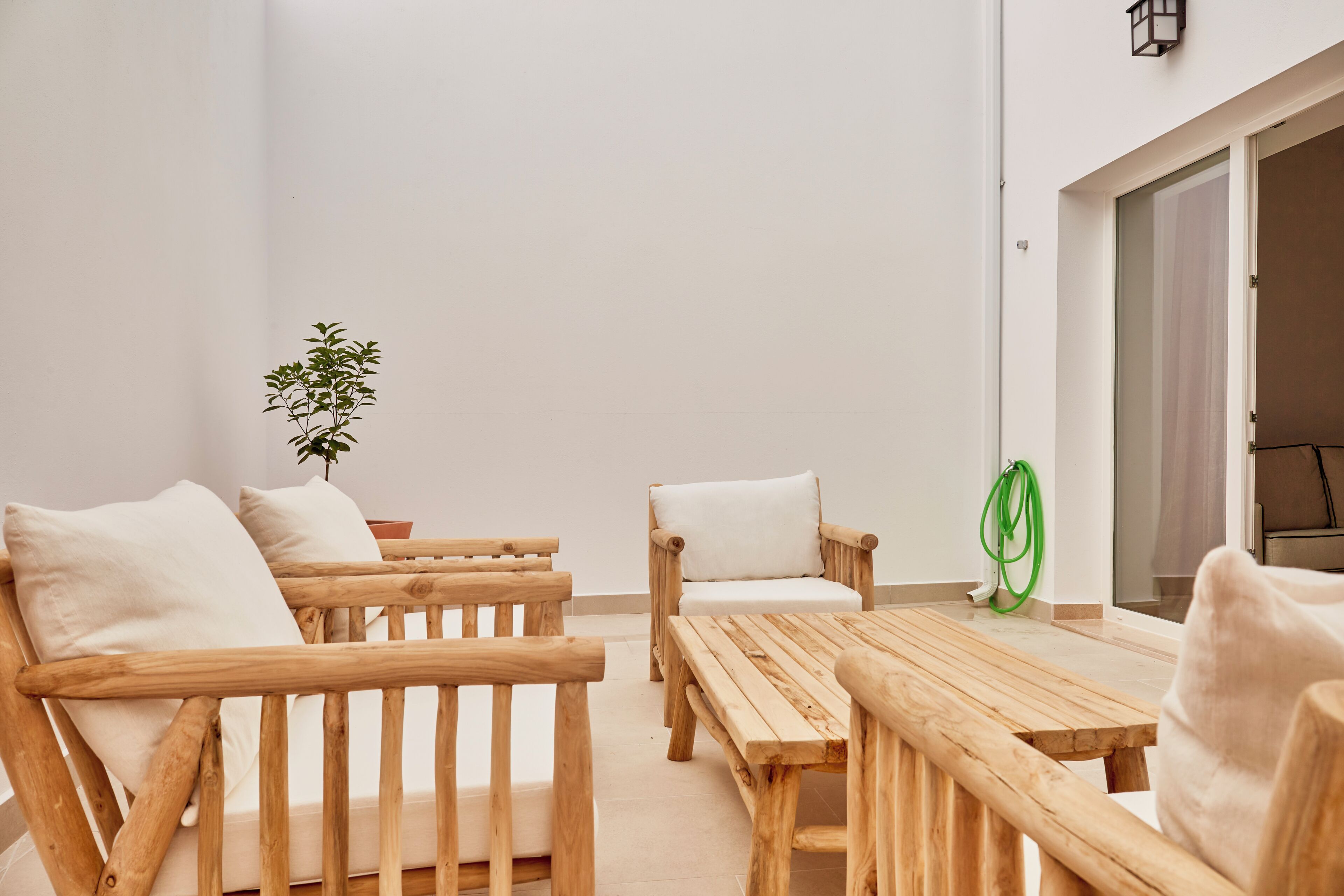 Apartamento Deluxe, vistas al patio | Terraza o patio