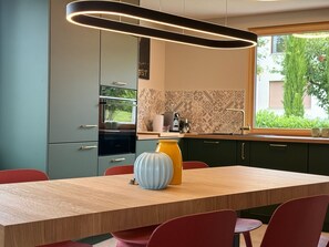 Four, plaque de cuisson, lave-vaisselle