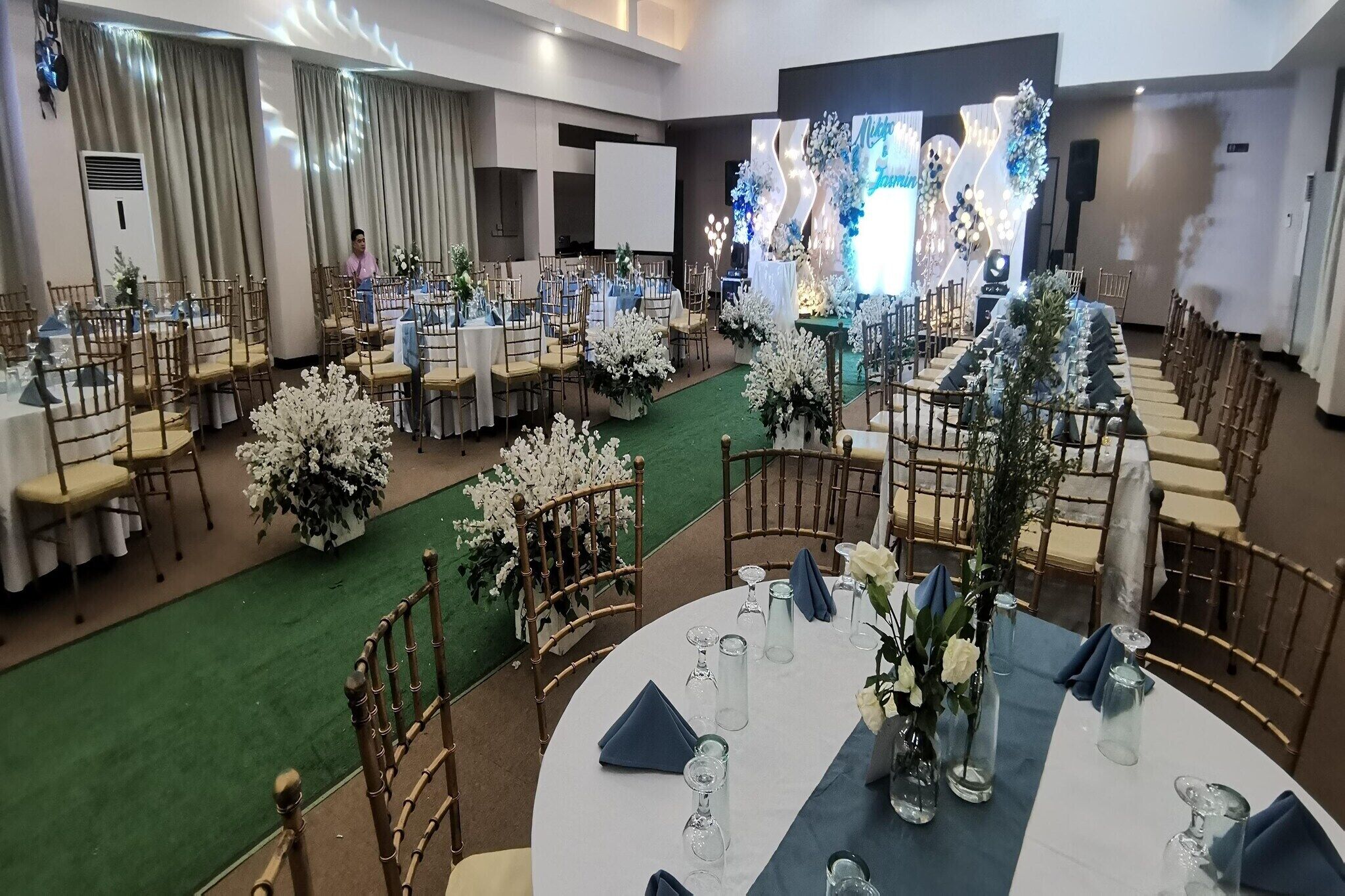 Banquet hall