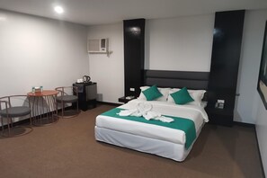 1 habitación, escritorio y wifi gratis 