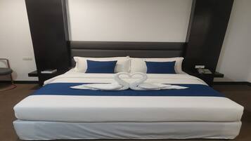 1 bedroom, desk, free WiFi