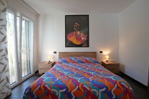 2 chambres, fer et planche à repasser, accès au Wi-Fi (inclus)